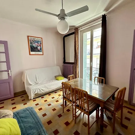 Maison, Centre Ville, Proche Commerce Apartment